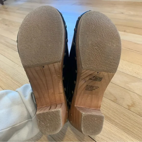 Beek Woodpecker Shearling Clog Leather Studded Wooden Heel Size 7 Fall Boho - Picture 8 of 8